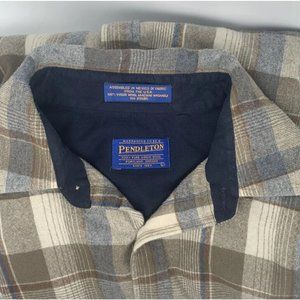 Warranted to be a Pendleton 100% Pure Virgin Wool flannel  Assemble In Mexico